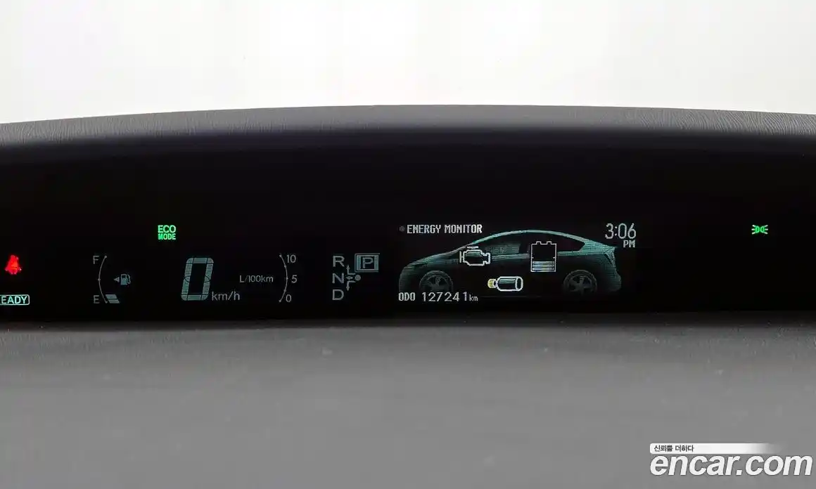 Toyota Prius 2015 1.8 гидро в Москве № 1919631, фото 8