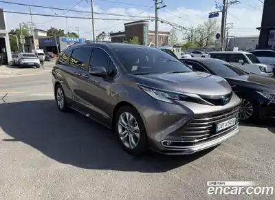Toyota Sienna 2021 2.5 гидро в Москве № 1919726, миниатюра 2