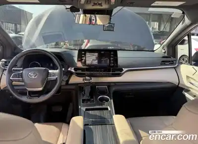 Toyota Sienna 2021 2.5 гидро в Москве № 1919726, миниатюра 9