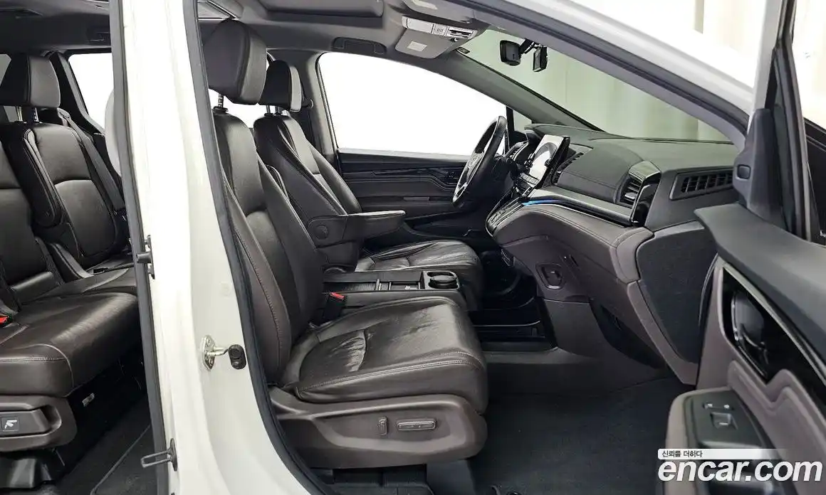 Honda Odyssey 2019 3.5 гидро в Москве № 1919941, фото 11