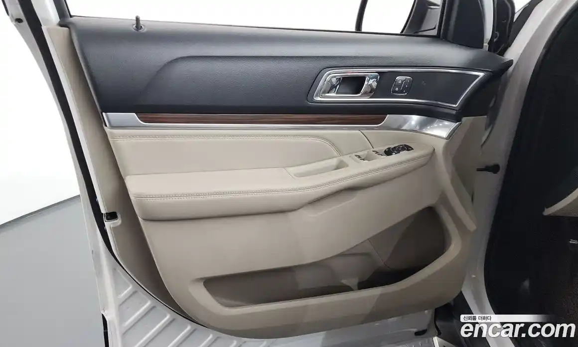 Ford Explorer 2019 2.3 гидро в Москве № 1920244, фото 14