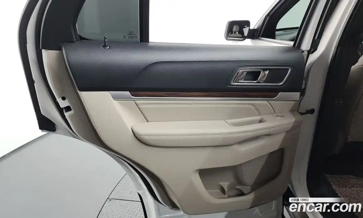 Ford Explorer 2019 2.3 гидро в Москве № 1920244, фото 15