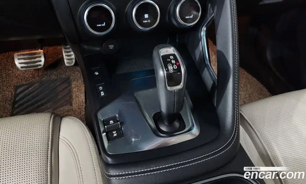 Jaguar E-Pace 2018 2.0 гидро в Москве № 1921150, фото 9