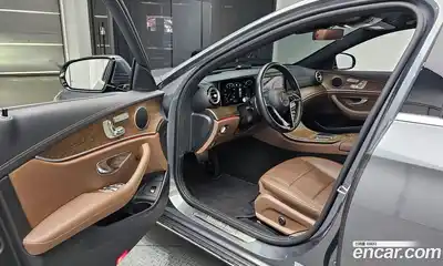 Mercedes-Benz E-Class 2021 2.0 гидро, миниатюра 11