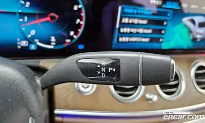 Mercedes-Benz E-Class 2021 2.0 гидро, миниатюра 9
