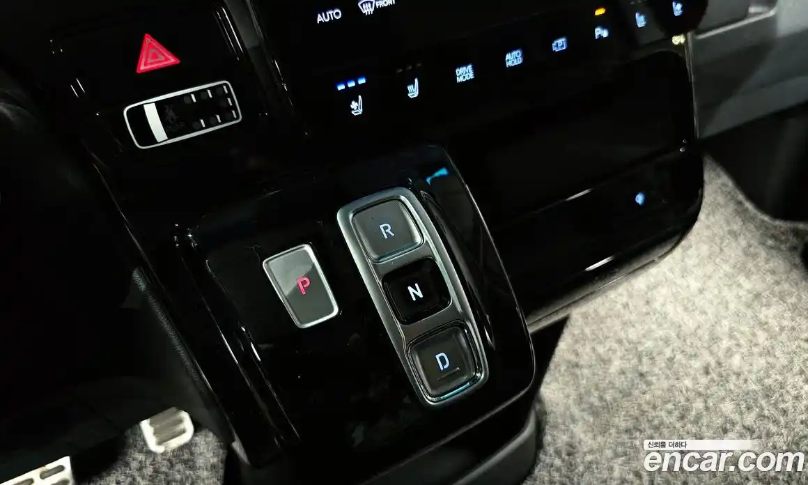 Hyundai Staria 2021 2.2 гидро в Москве № 1244721, фото 12