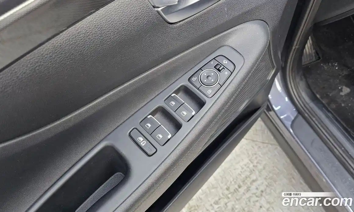 Hyundai Santa Fe 2023 2.5 гидро в Москве № 1288505, фото 30