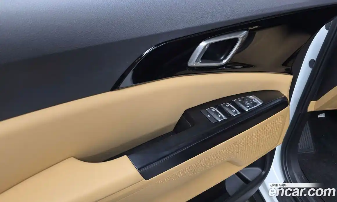 Kia Canival 2023 2.2 гидро в Москве, фото 15
