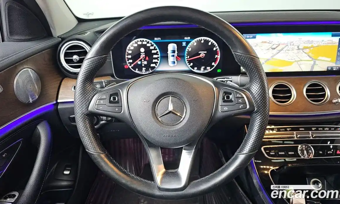 Mercedes-Benz E-Class 2018 2.0 гидро в Москве № 1291650, фото 13