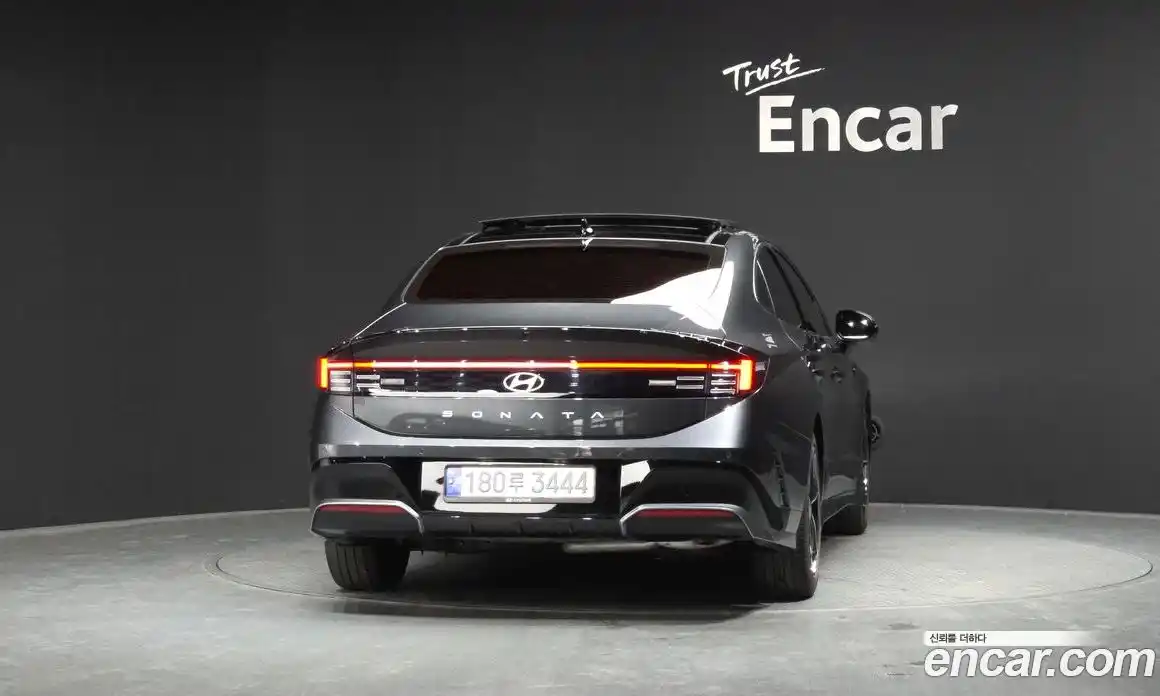 Hyundai Sonata 2023 1.6 гидро в Москве № 1317736, фото 4