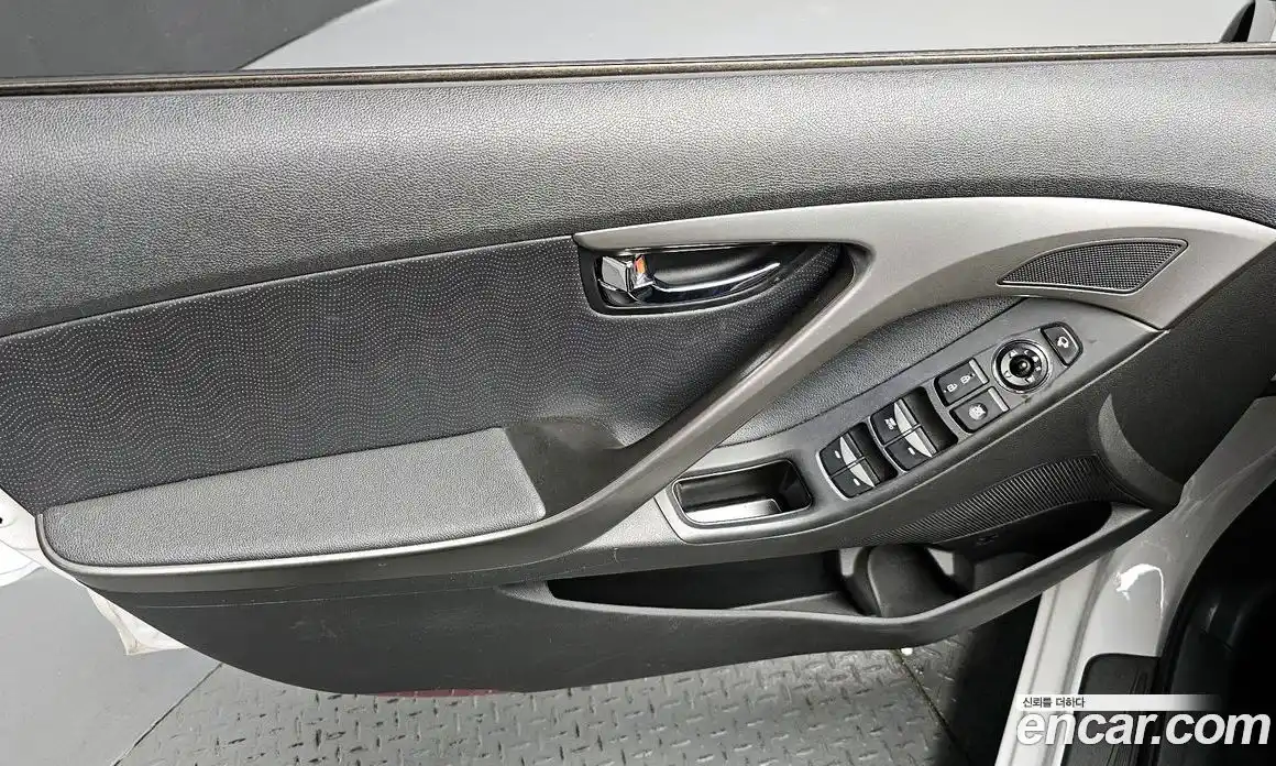 Hyundai Avante 2013 1.6 гидро в Москве № 1317862, фото 13