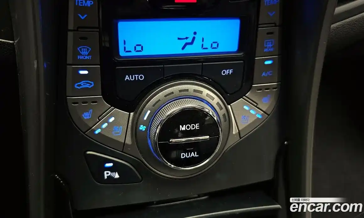 Hyundai Avante 2013 1.6 гидро в Москве № 1317862, фото 20