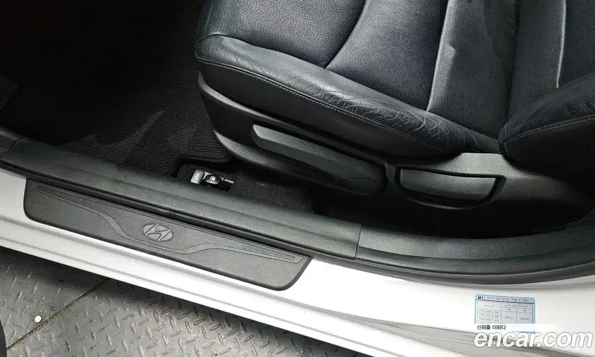 Hyundai Avante 2013 1.6 гидро в Москве № 1317862, фото 32