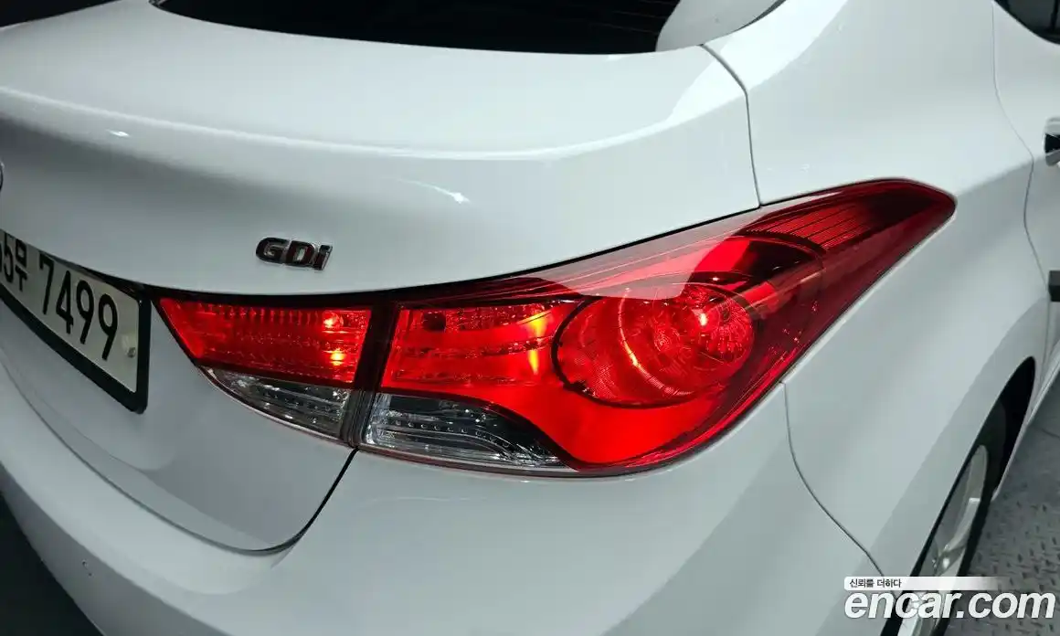 Hyundai Avante 2013 1.6 гидро в Москве № 1317862, фото 8
