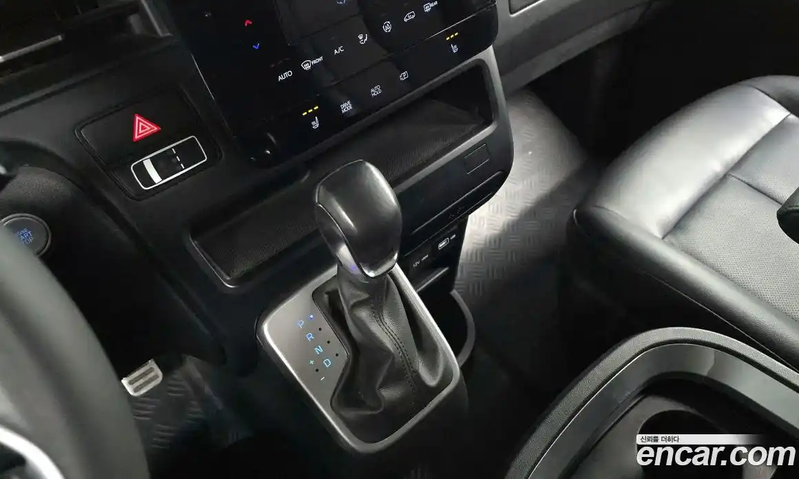 Hyundai Staria 2022 2.2 гидро в Москве, фото 11