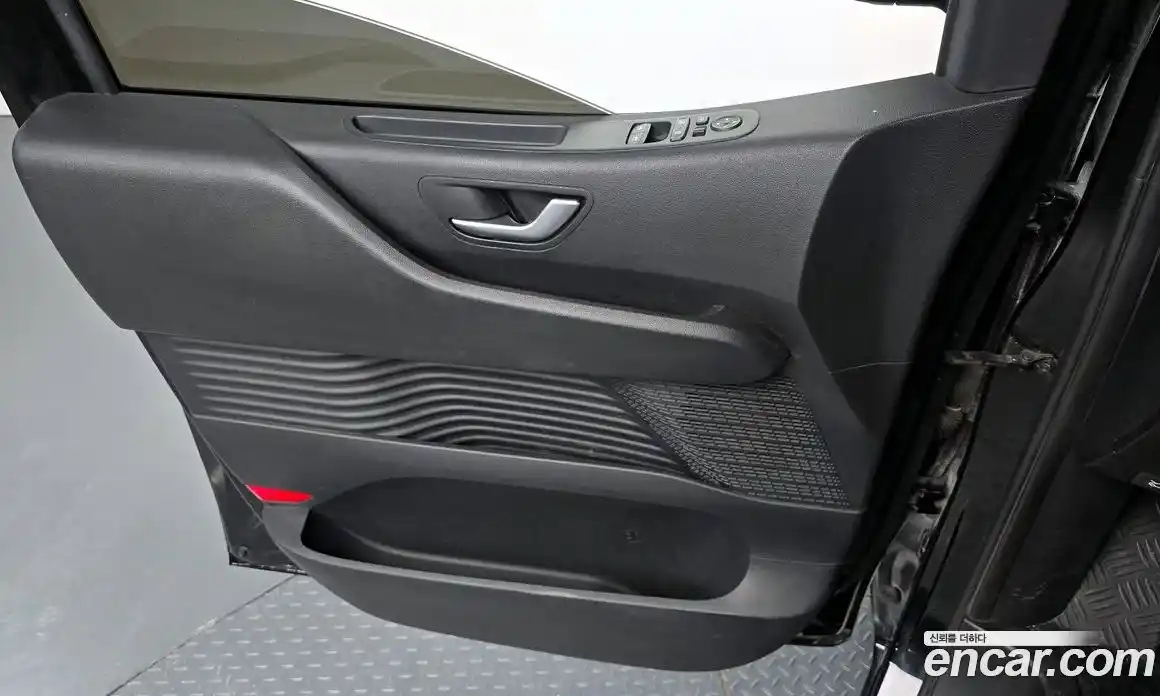 Hyundai Staria 2022 2.2 гидро в Москве, фото 13