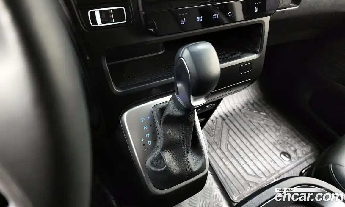 Hyundai Staria 2022 2.2 гидро в Москве, фото 11