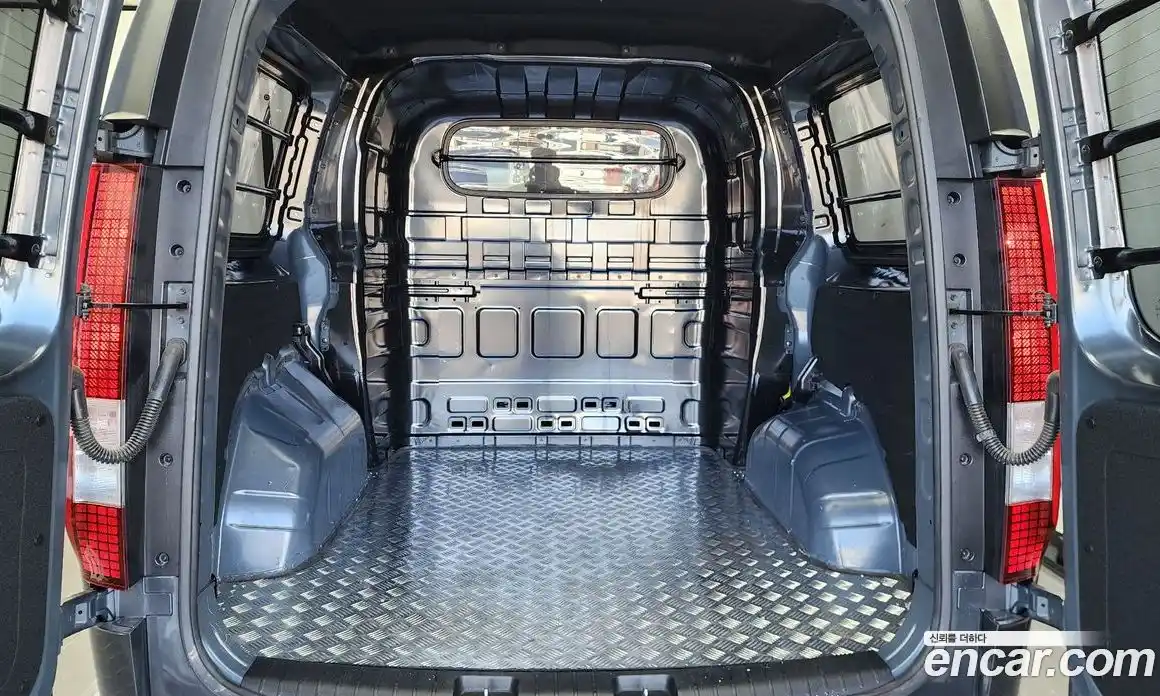 Hyundai Staria 2022 2.2 гидро в Москве, фото 25