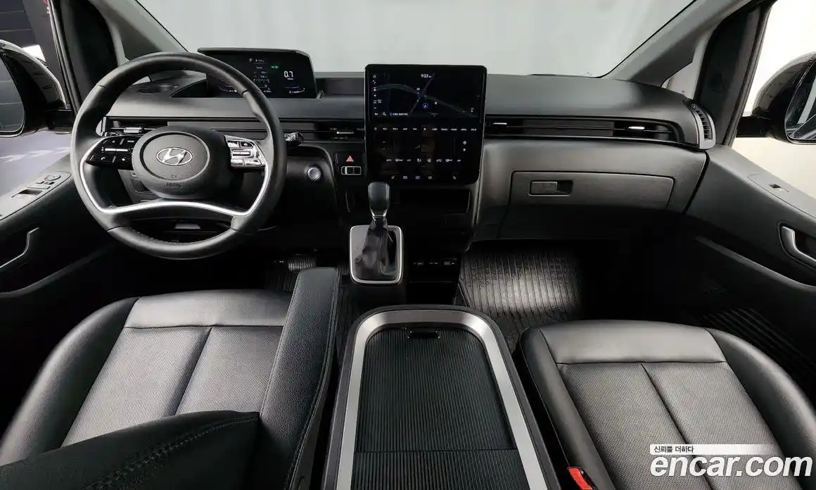 Hyundai Staria 2022 2.2 гидро в Москве, фото 9