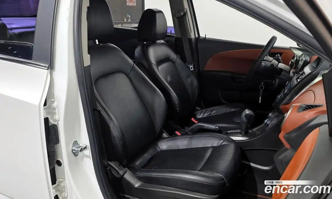 Chevrolet Aveo 2013 1.6 гидро в Москве № 1401370, фото 17