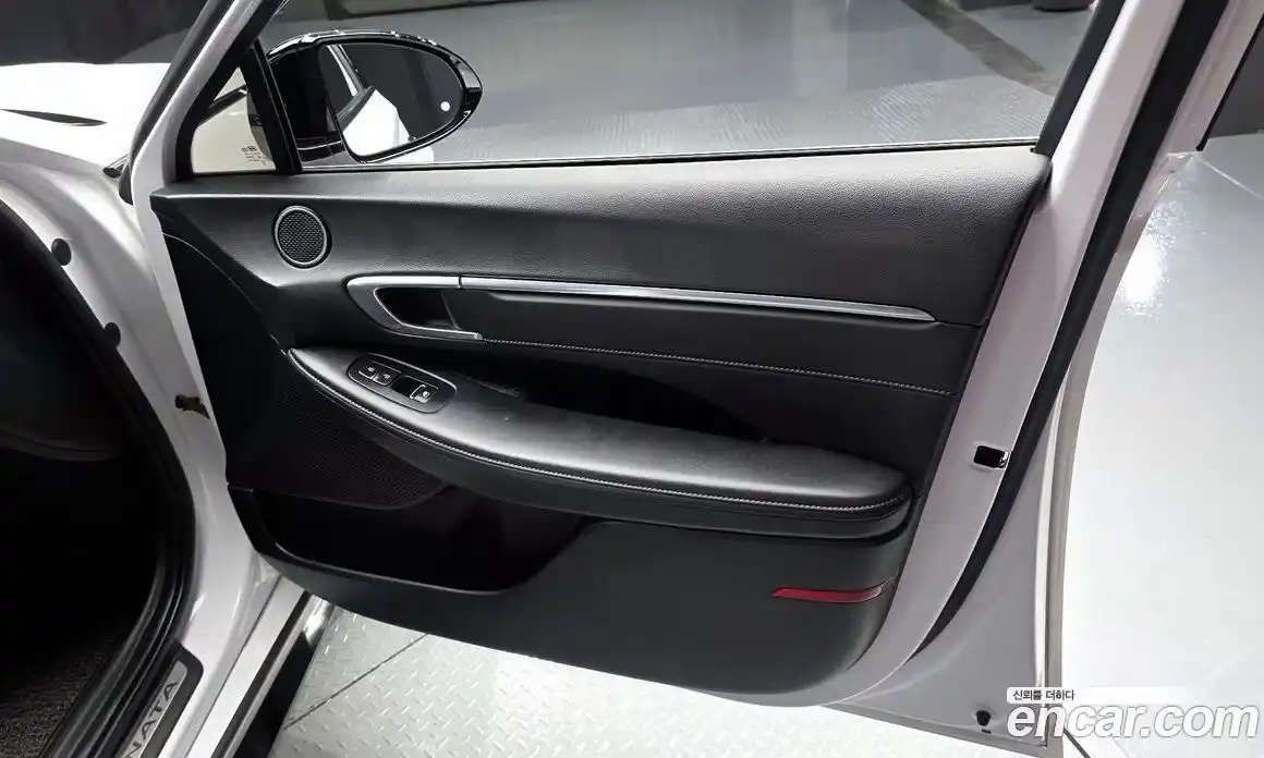 Hyundai Sonata 2023 1.6 гидро в Москве № 1417123, фото 14