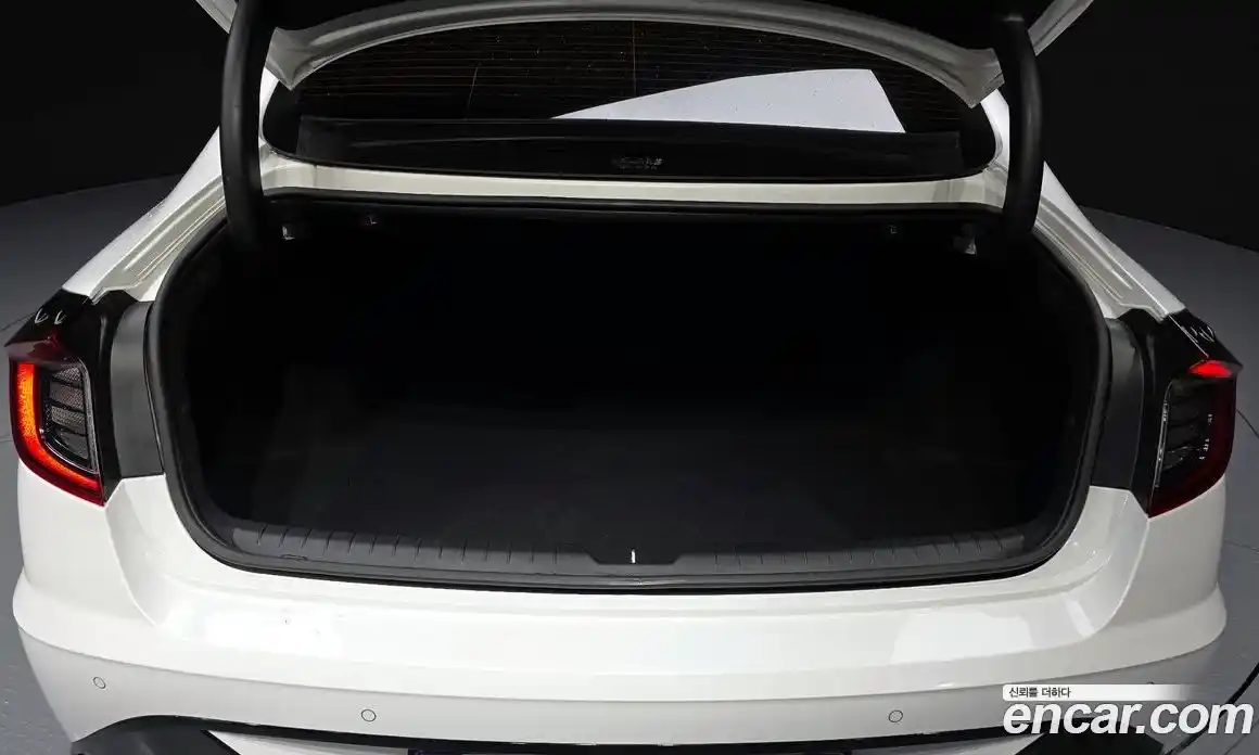 Hyundai Sonata 2023 1.6 гидро в Москве № 1417123, фото 29