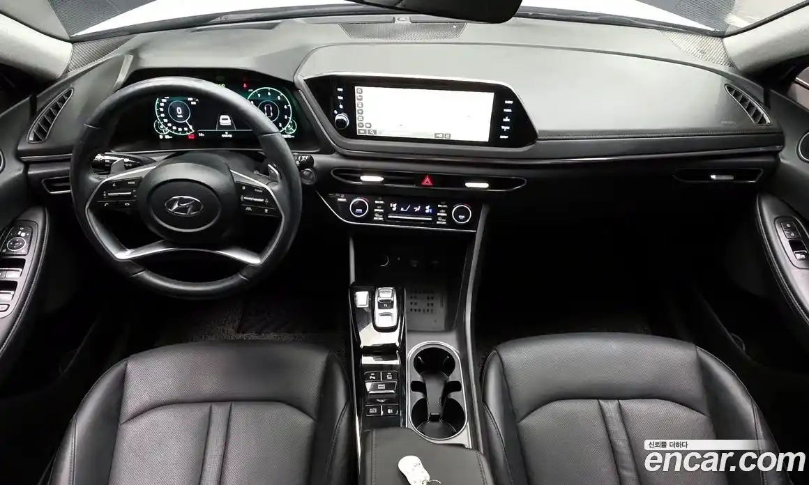 Hyundai Sonata 2023 1.6 гидро в Москве № 1417123, фото 10