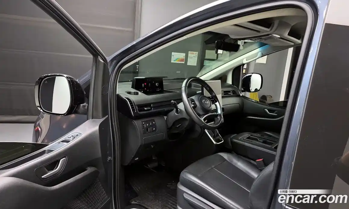 Hyundai Staria 2023 2.2 гидро в Москве № 1417392, фото 13