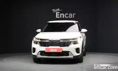 Kia Seltos 2023 2.0 гидро в Москве № 1538077, миниатюра 3