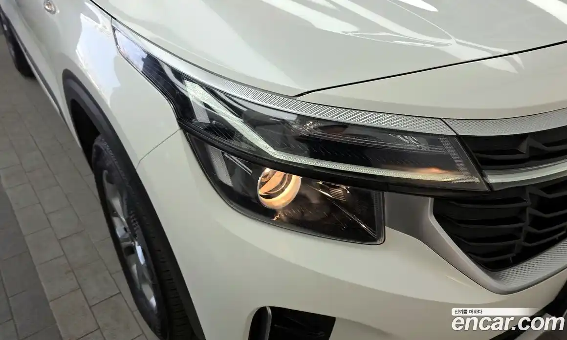 Kia Seltos 2023 2.0 гидро в Москве № 1538077, фото 8