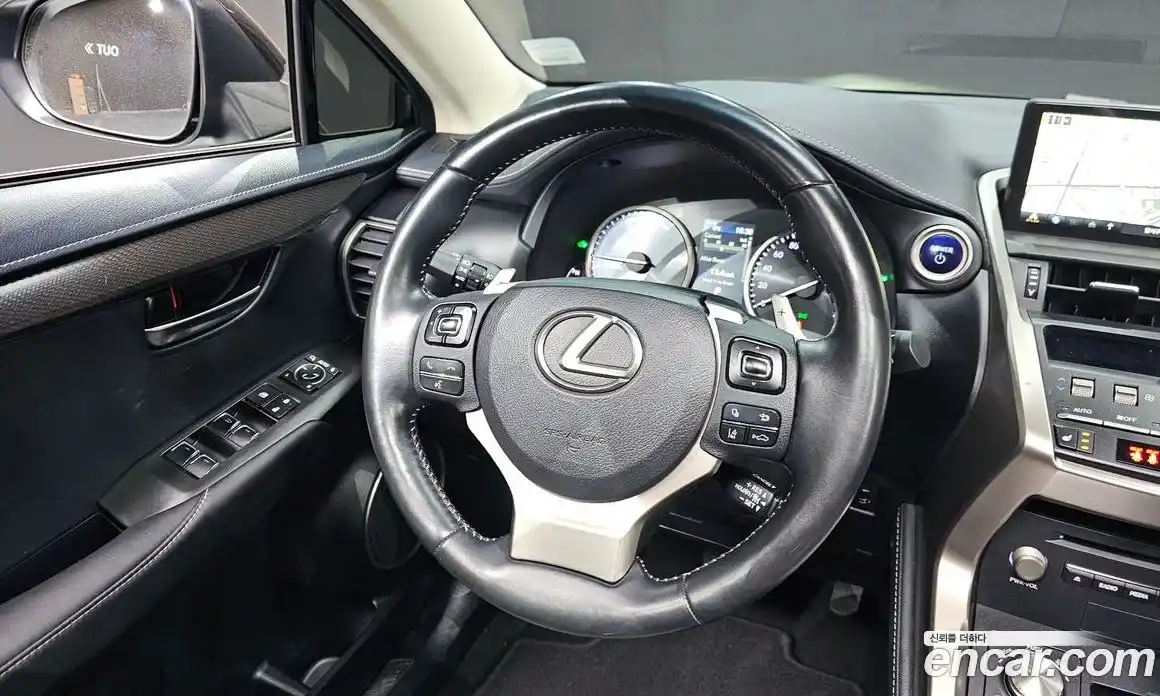 Lexus NX 2018 2.5 гидро в Москве № 168248, фото 13
