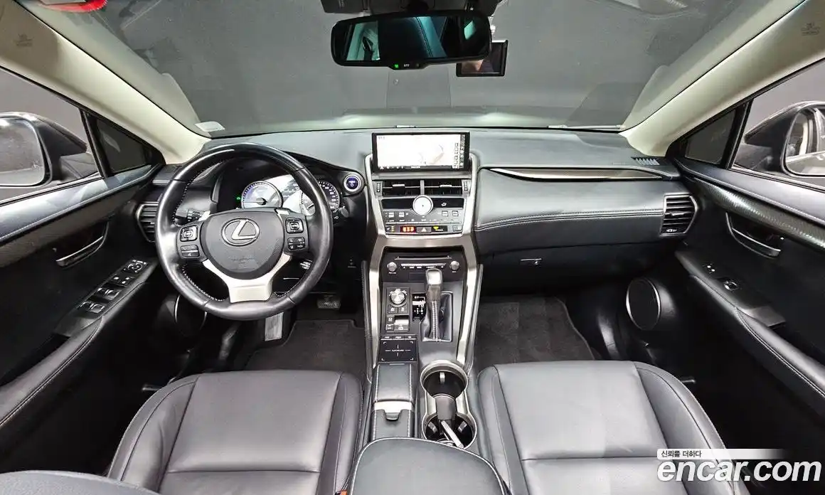 Lexus NX 2018 2.5 гидро в Москве № 168248, фото 7