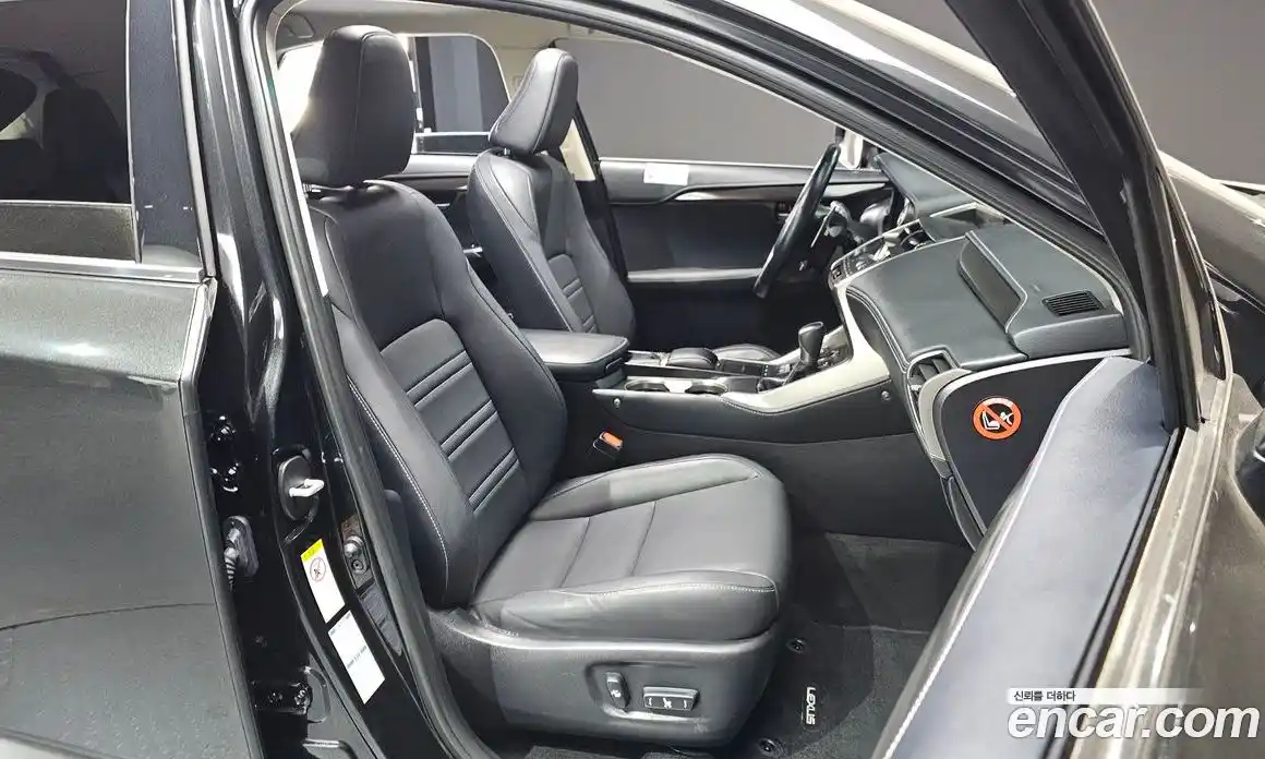 Lexus NX 2018 2.5 гидро в Москве № 168248, фото 10