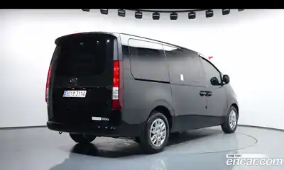 Hyundai Staria, 2024