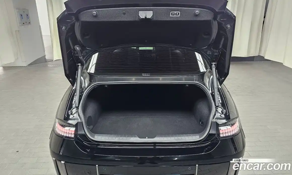 Hyundai Ioniq 6 2023 0.1 гидро в Москве № 1683980, фото 26