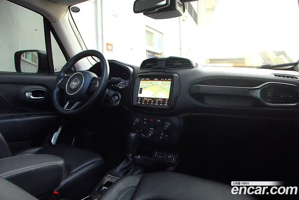 Jeep Renegade 2020 2.4 гидро в Москве № 169950, фото 16