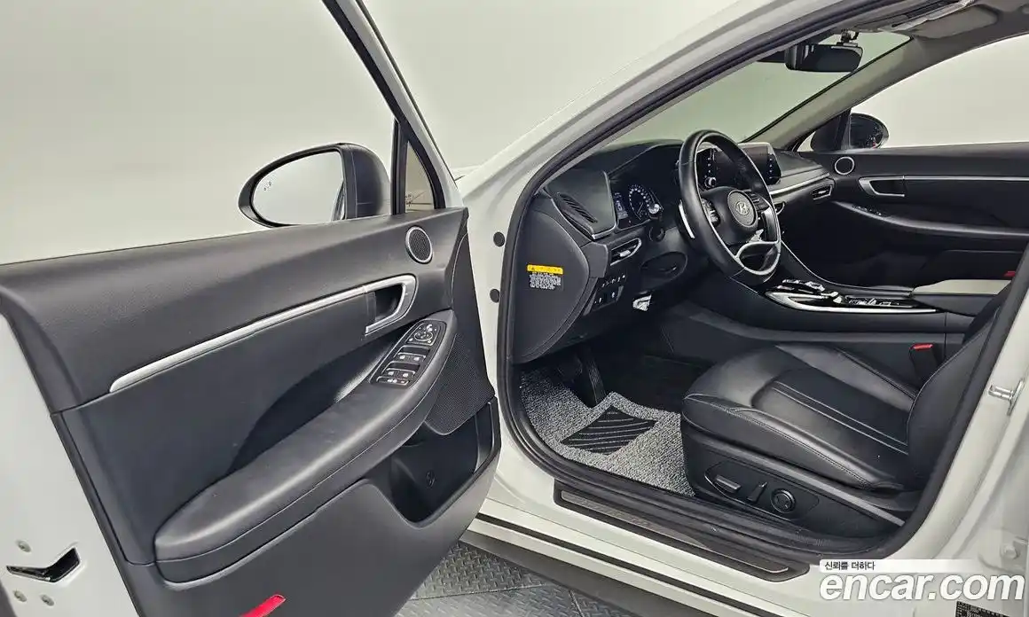 Hyundai Sonata 2020 2.0 гидро в Москве № 1757850, фото 13
