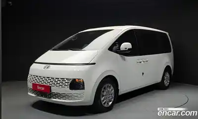 Hyundai Staria, 2023