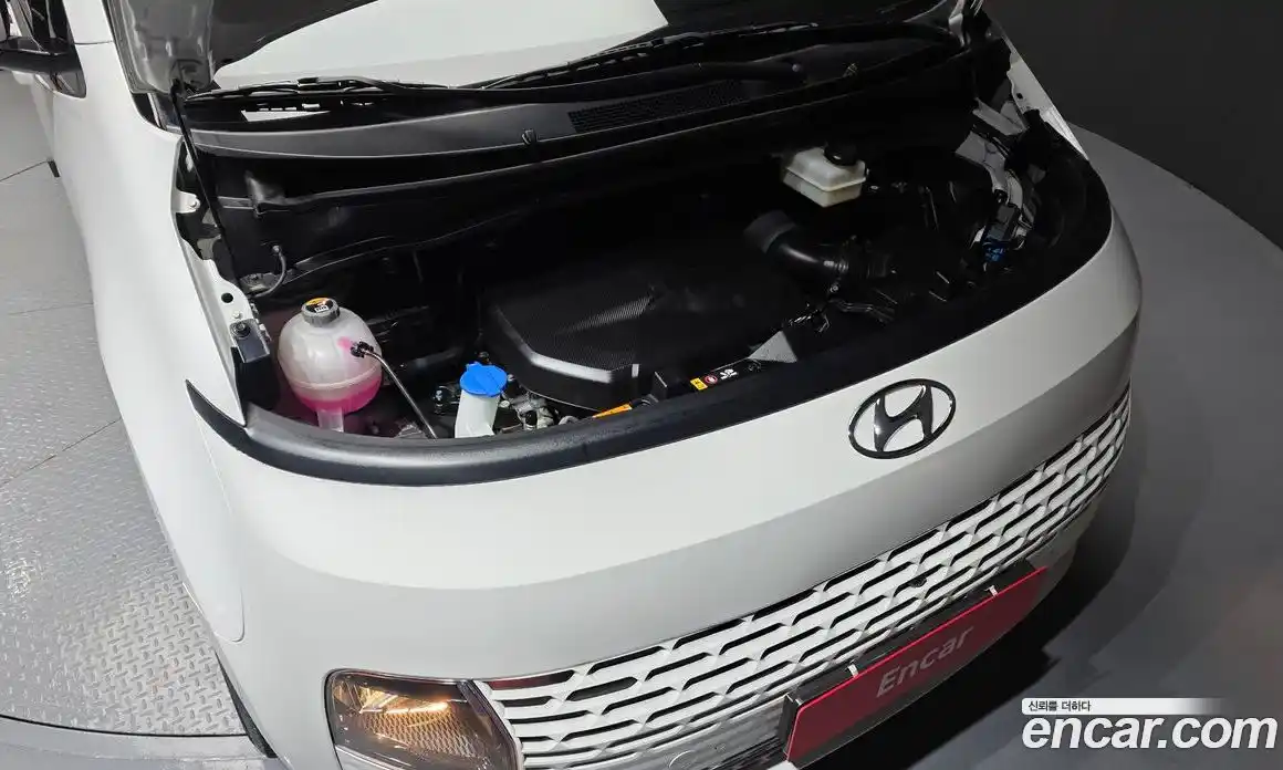 Hyundai Staria 2023 2.2 гидро в Москве № 1830238, фото 6