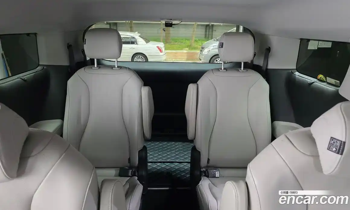 Kia Canival 2022 2.2 гидро в Москве № 1831407, фото 25