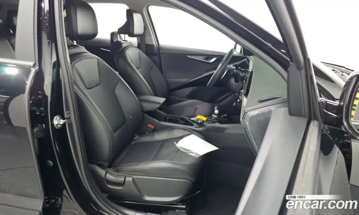 Kia Niro 2024 1.6 гидро в Москве № 1831415, фото 17