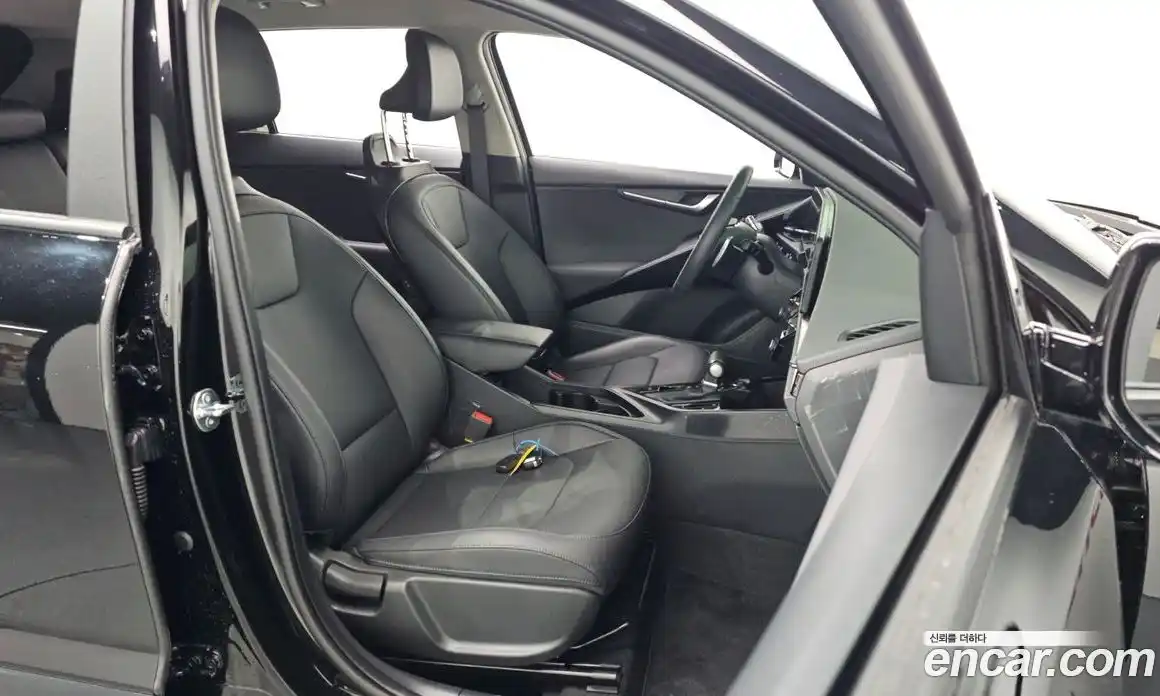 Kia Niro 2024 1.6 гидро в Москве № 1831479, фото 17