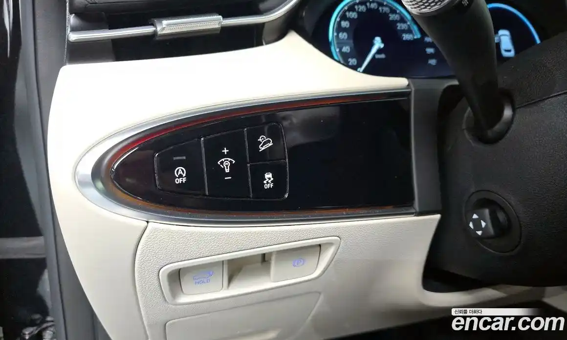 Genesis GV70 2024 2.5 гидро в Москве № 1832287, фото 28