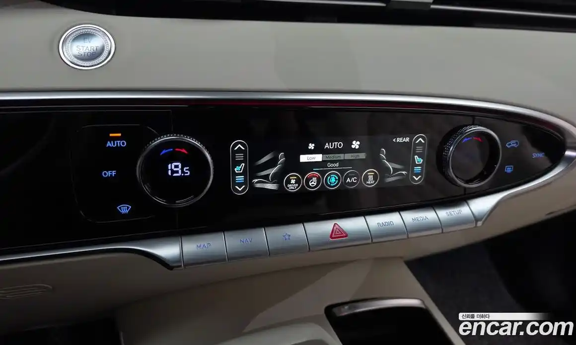 Genesis GV70 2022 0.1 гидро в Москве № 1832318, фото 31