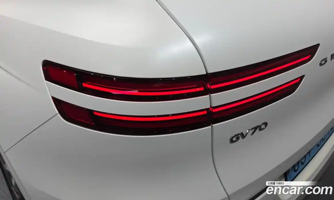 Genesis GV70 2022 0.1 гидро в Москве № 1832318, фото 9