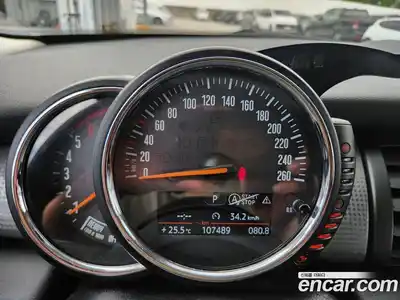 Mini Cooper 2015 1.5 гидро в Москве № 188764, миниатюра 5