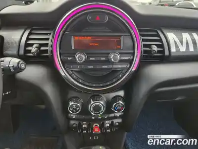 Mini Cooper 2015 1.5 гидро в Москве № 188764, миниатюра 6