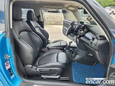 Mini Cooper 2015 1.5 гидро в Москве № 188764, миниатюра 9