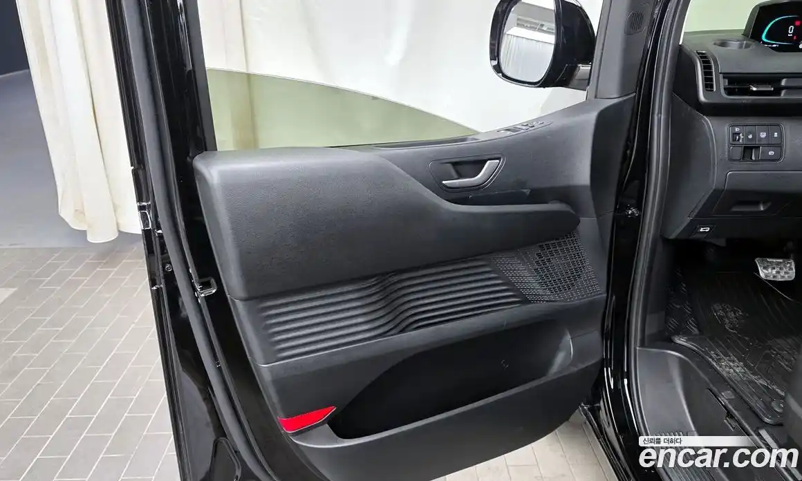 Hyundai Staria 2025 1.6 гидро в Москве № 1903359, фото 14