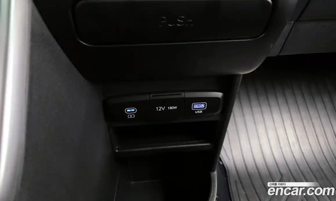 Hyundai Staria 2025 1.6 гидро в Москве № 1903359, фото 31